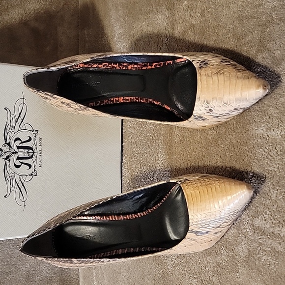 Rachel Roy Beige Snakeskin Heels - Picture 1 of 11